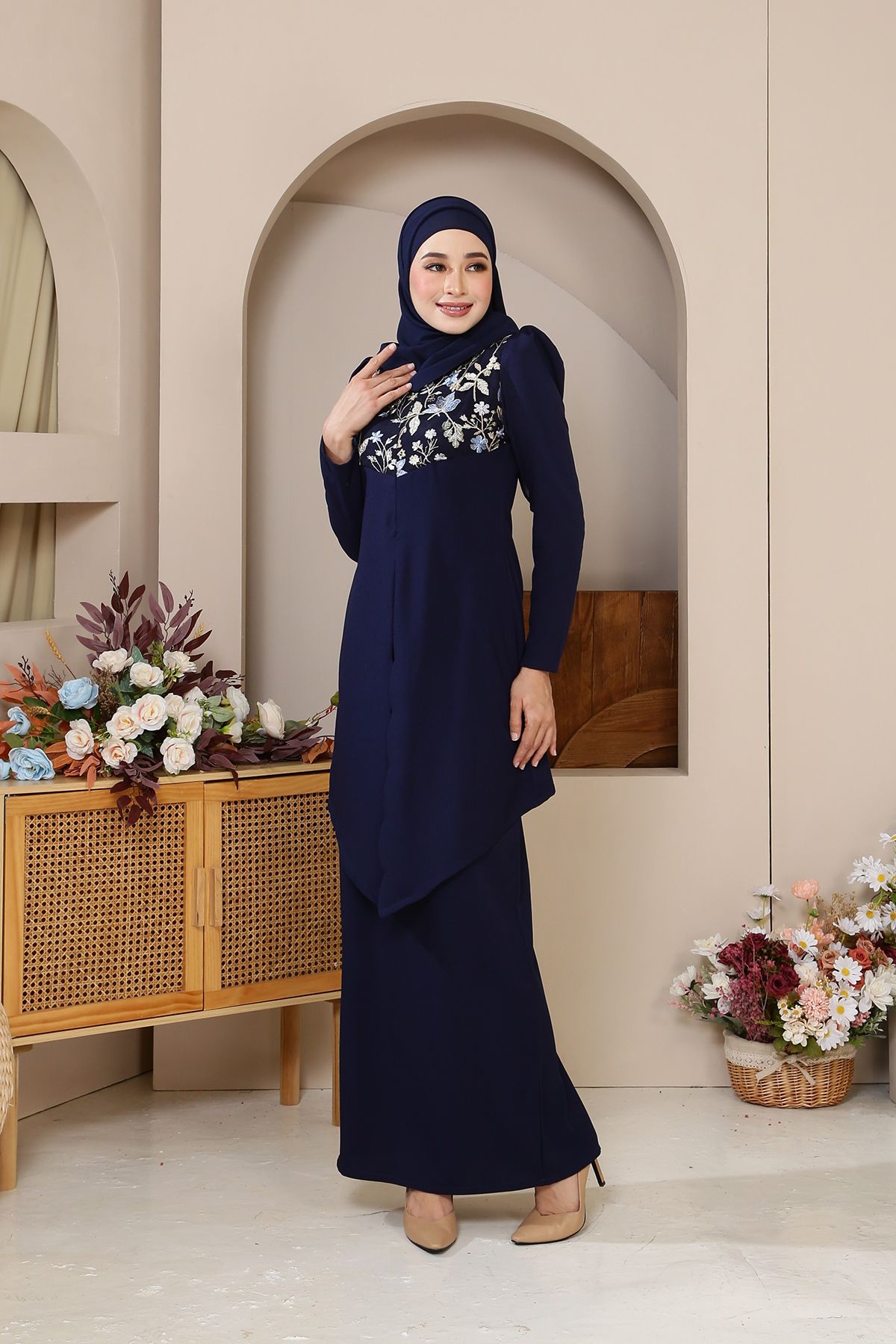 Seroja Kebaya Dewasa Navy Blue