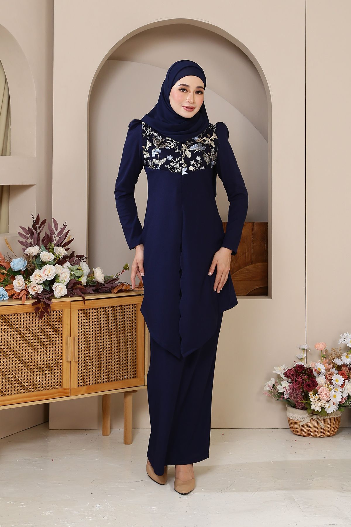 Seroja Kebaya Dewasa Navy Blue